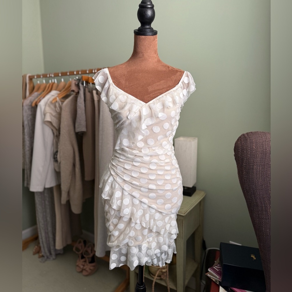 Women’s White Polka Dot Ruffled V-Neck Dress